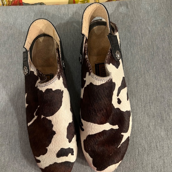 Ariat Shoes - Picture 8 of 10